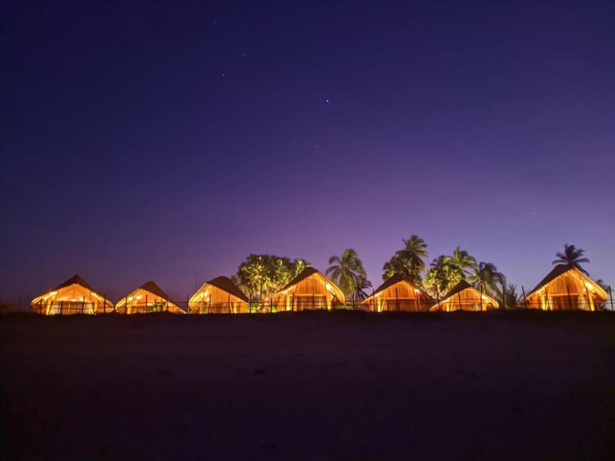 Tanoma Sumba Hotel Maujawa Exterior foto
