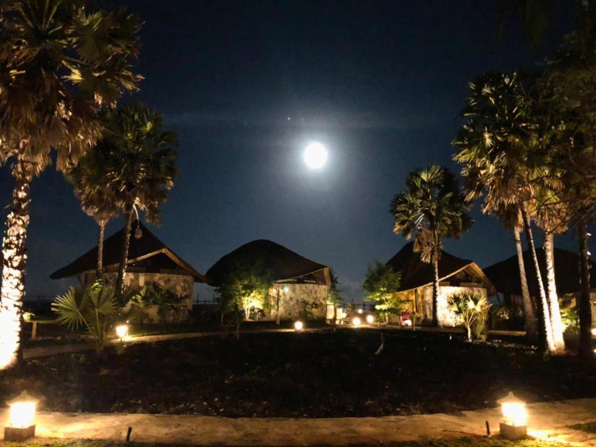 Tanoma Sumba Hotel Maujawa Exterior foto